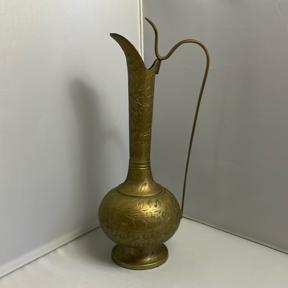 Vintage Brass Etched Vase Pitcher Ewer Lots of‎ Patina 10.5" - Picture 1 of 8
